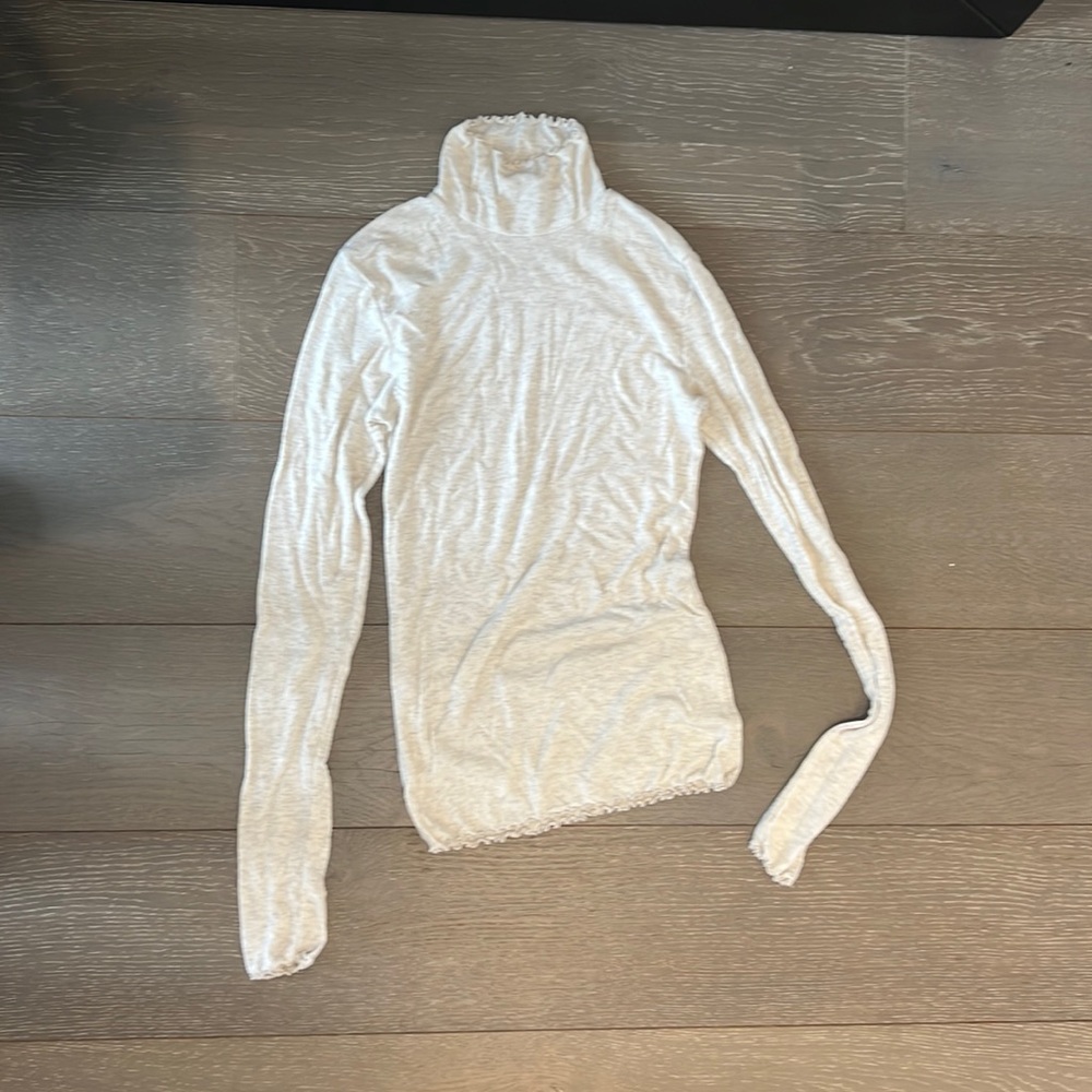Wilfred turtleneck